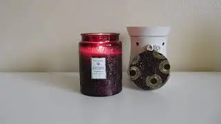 Candle Review: Voluspa Santiago Huckleberry!