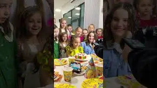 Студией приняли участие в съемках клипа Лизы Глебовой.