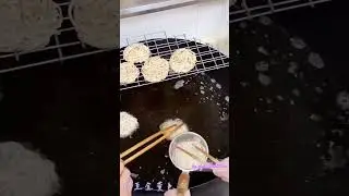 【炸芋蝦製作過程】 詳細食譜請參考Myhiddenkitchen YT channel 或￼瀏覽https://youtu.be/b1DIko0i5XQ #炸芋蝦 #炸物 #新年食品