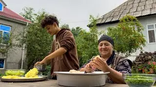 SUMMER IN THE RURAL VILLAGE! GRANDMA COOKING UNIQUE APRICOT CAKE AND VEGETABLE SALAD | RELAXING LIFE