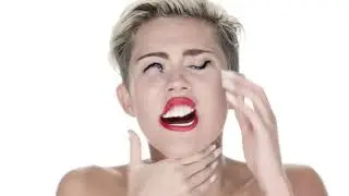 Miley Cyrus Sucks