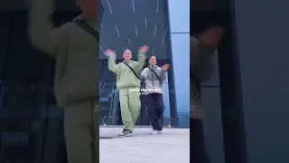 Escapism - 070 Shake and Raye || Dance by - Melissa Aiovane and Letizia Aiovane || #shorts #lyrics