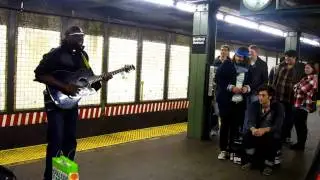 Guitaro5000's Michael Jackson tribute in the Brooklyn subway