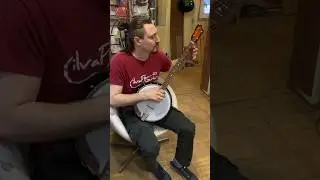 Сегодня в мастерской средневековая музыка на банджо