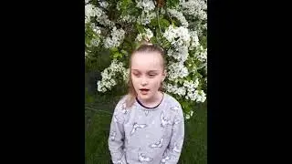 Алина 10 лет с Латвии, мама Надежда, занимаются английским с Кристиной Ольховик в школе Enline.