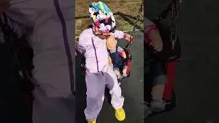 А как вы выгуливаете свои куклы.? #кукла#прогулки#детки#family