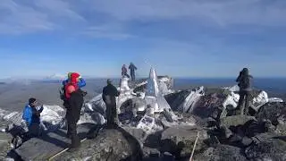 Вершина горы Народная