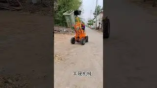 Small loader, with a load of 400 kg, is suitable for small projects. #Loader #Tractor #Forklift