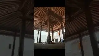 pengrajin ornamen dan pembuatan rumah Jawa