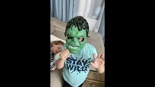 Prank on my mom with Green Mask #shorts by Alex Funny Vlog