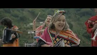 Cumbia Interplatanaria - Grupo Bandola