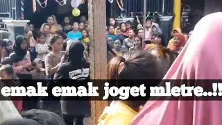 TIDAK ADA LAWAN..!! EMAK EMAK MLETRE JOGET JARANAN #BARONGAN #BUNDERAN