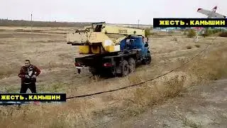 Камышин. ДТП на трассе. Прицеп отцепился и сбил столб
