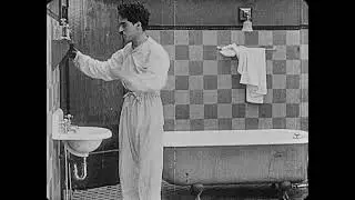 Charlie Chaplin - Charlie Butts In