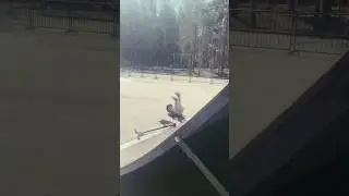 Это безумие 😬. Трюки на самокате в Новосибирске. Трюковой самокат.