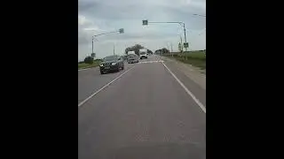 Ладно легковые и грузовики туда же.