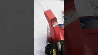 Simplicity 5 HP 2 Stage Snowblower Demo Wed Jan 16 2019