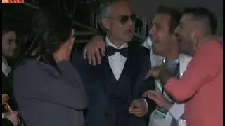 ANDREA BOCELLI SOTTO ATTACCO DA PIO E AMEDEO - VIDEO ESILARANTE!