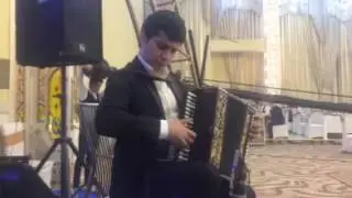 Orxan qarmon toydan super canlı ifa