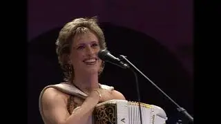 Nathalie Boucheix (accordéon) BESAME MUCHO