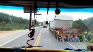 Ultrapassando veículo longo