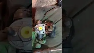 Mitsubishi Carisma. замена задних тормозных цилиндров и колодок! Каризма