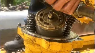 Motor swing Excavator komatsu