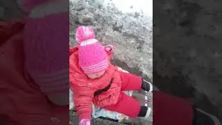 Скрепит асфальт под санками!!!Суровая зима!)))