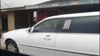 I saw a limo.