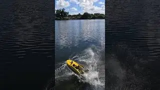 RC Gas boat #zenoah #rcboating #boatracing #rcboat #racing