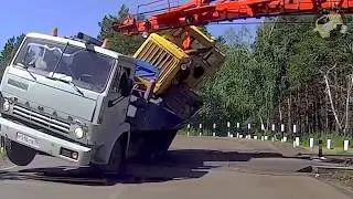 Авто приколы на дорогах и за рулем 2016. Девушки в авто, придурки на дорогах и нелепые авто приколы