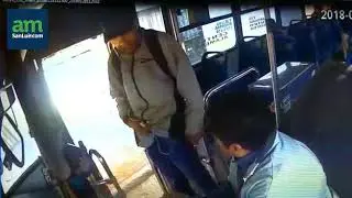 Pistolero asalta dos camiones urbanos