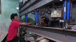 ngopi bareng kita😅 proses pemasangan silinder hidrolik pada bending plat 600cm