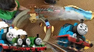 Thomas and Friends Track Master, Thomas at action canyon review and playtime