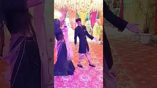 Tujhe dekha to ye jana sanam | Shahrukh Khan signature pose #shahrukh #srk #srkpose #brosis