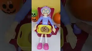 Don't get granny's cookie or else she will get you 😱😱