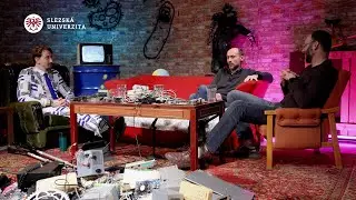 Co by kdybychom padali do černé díry?