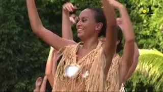 Tahiti Ora Tahitian dance performance