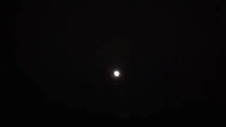 Teh moon is round