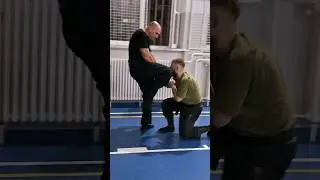 Grabbing hands. #ninjutsu #shadowwarrior #bujinkan #martialarts #budotaijutsu #ninja #selfdefense