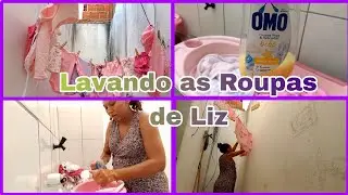 LAVANDO AS ROUPAS DA BEBÊ