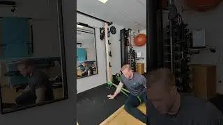 90/90 gluten stretch with distraktion