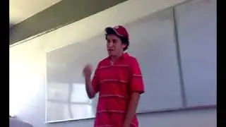 El Chino contando chistes