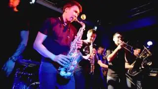 Orchestra Beat - Brassology