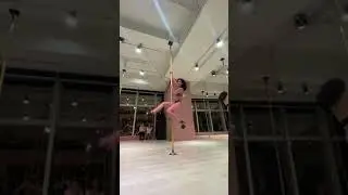 ♡表演♡ Melody Pole Studio - Let Me Love You by Ariana Grande