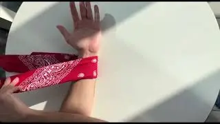 КАК ЗАВЯЗАТЬ БАНДАНУ НА РУКУ WOWCOOLY