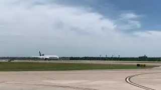 787-10 landing ftw