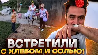 Вернулись в деревню. Как нас встречали хлебом и солью
