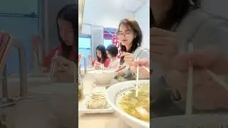 PORSI APAAN INI? GIMANA KALO LARGE???