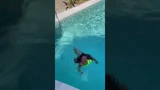 maya basol - swimming pool - kiraz bolat
